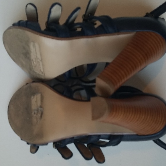 Colin Stuart Navy Strappy Navy Genuine Leatber Wood Block 4" Heel 6 - Picture 7 of 8